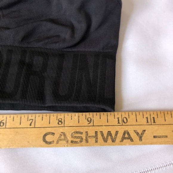 Under Armour Black Sports Bra - Picture 4 of 9